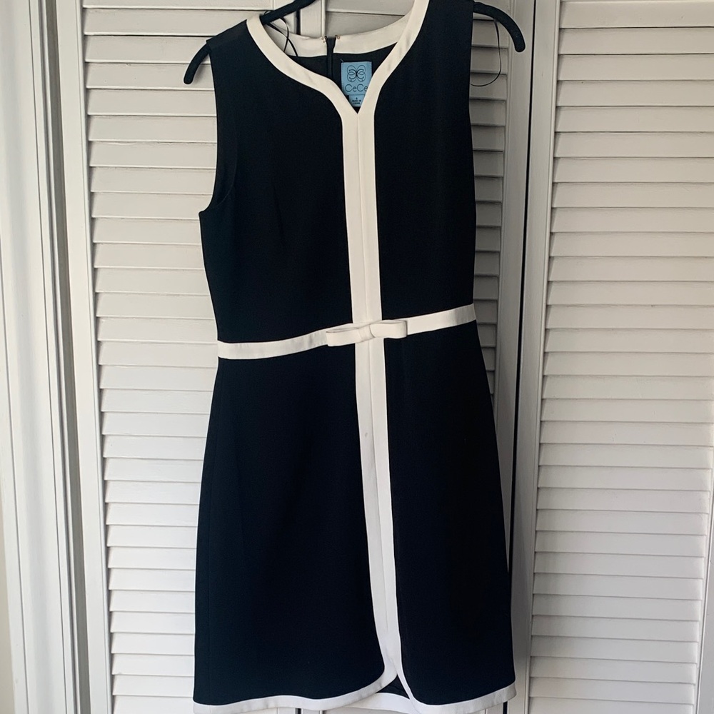 CeCe Contrast Trim Mini Dress